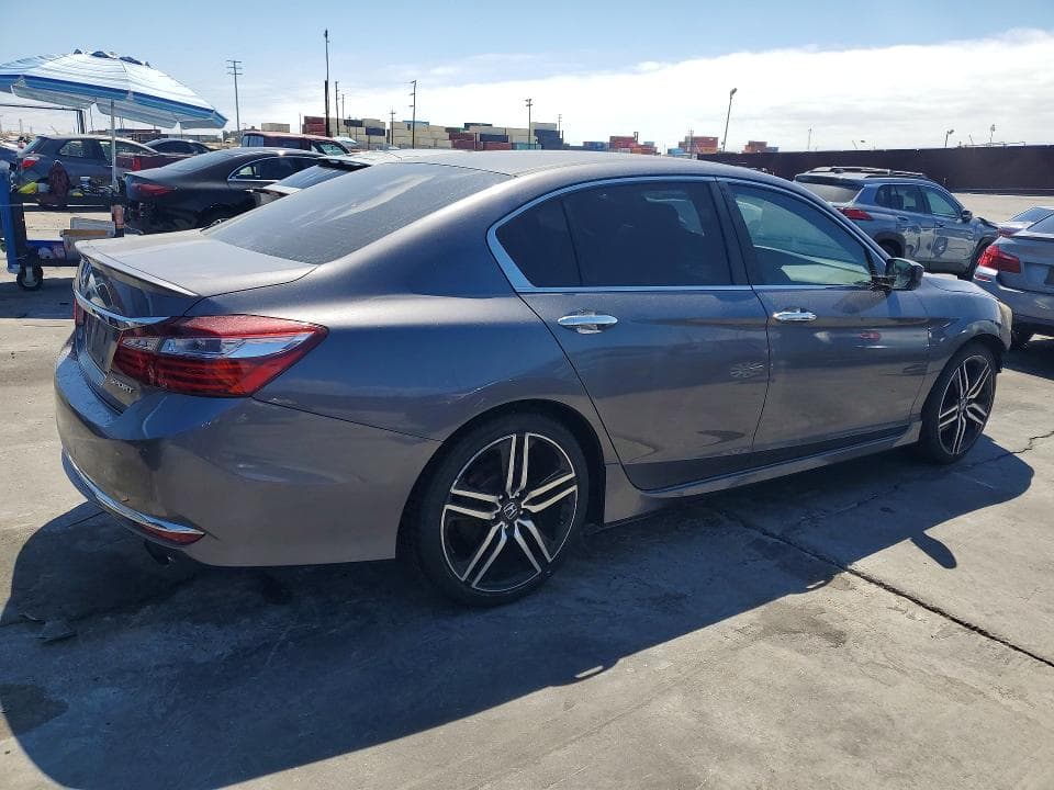 2017 HONDA ACCORD SPORT 3