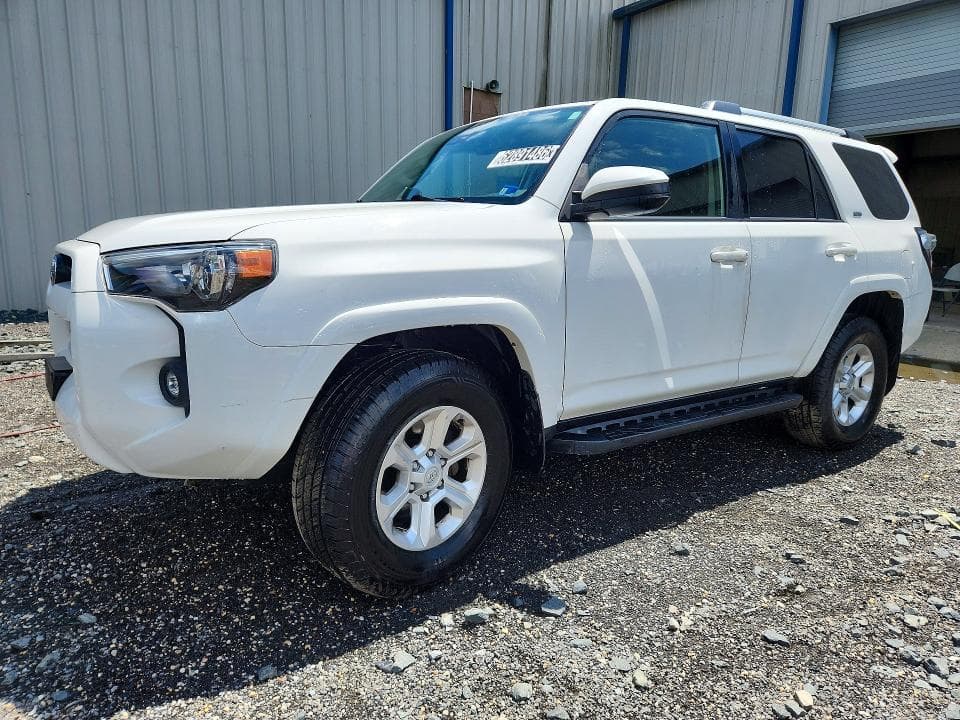 2022 TOYOTA 4RUNNER SR5
