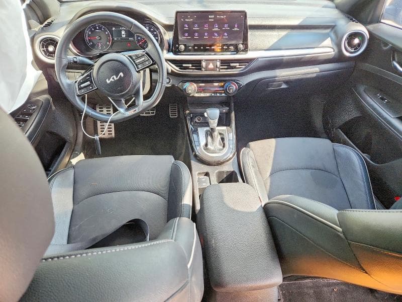 2024 KIA FORTE GT LINE 8