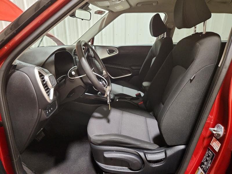 2023 KIA SOUL LX 7