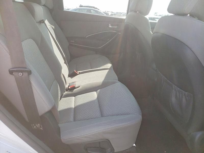 2018 HYUNDAI SANTA FE SE 10