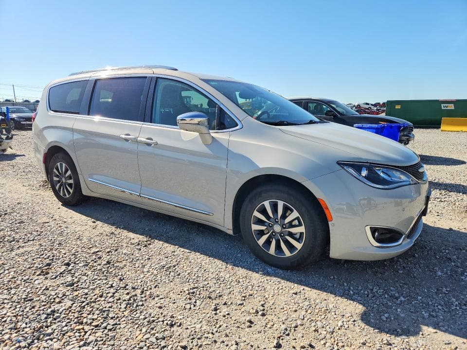 2020 CHRYSLER PACIFICA HYBRID LIMITED 4