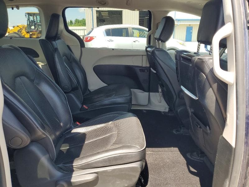 2018 CHRYSLER PACIFICA HYBRID LIMI 11