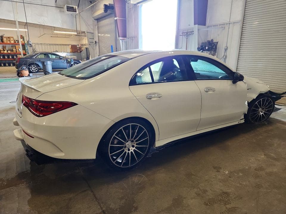 2022 MERCEDES-BENZ CLA AMG 35 4MATIC 3