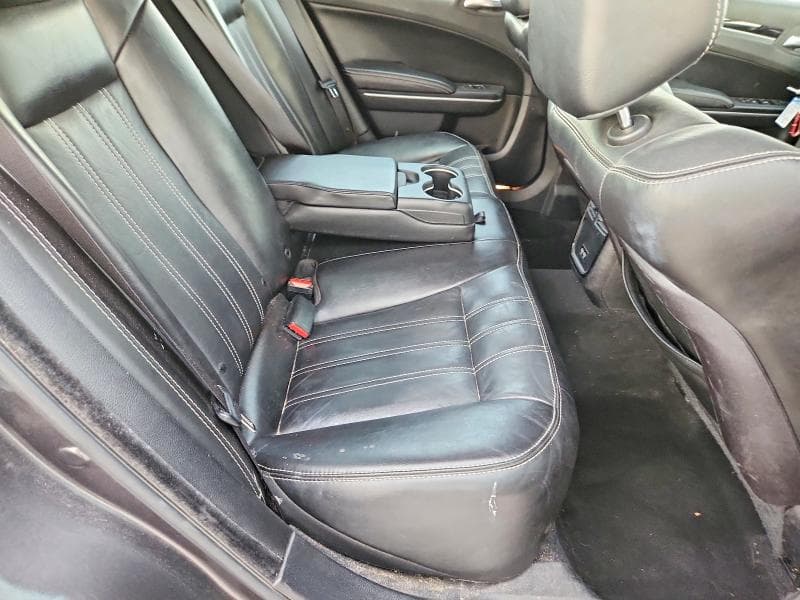 2019 CHRYSLER 300 S 10