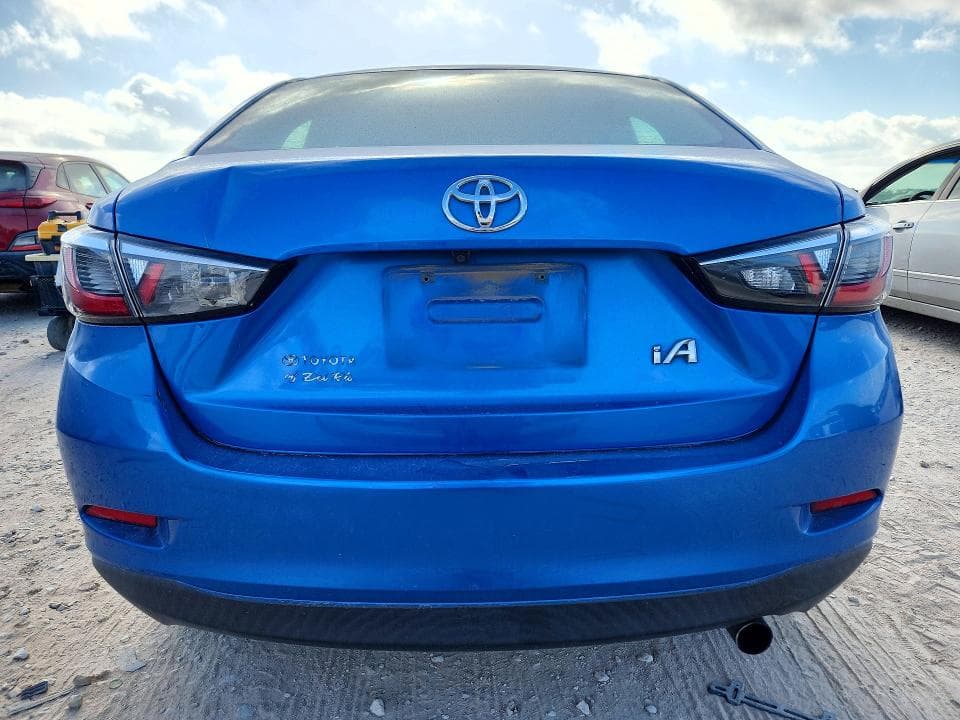 2017 TOYOTA YARIS IA BASE 6