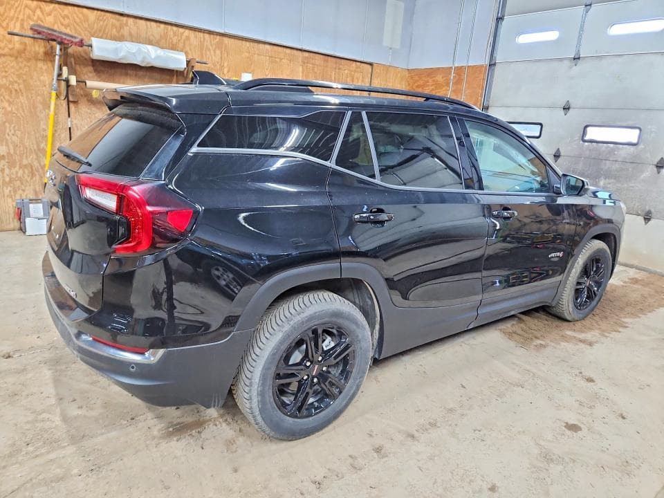 2024 GMC TERRAIN AT4 3