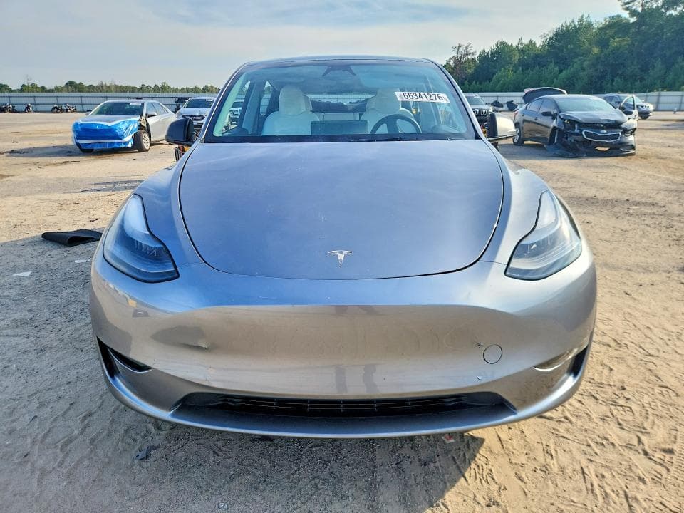 2024 TESLA MODEL Y 5