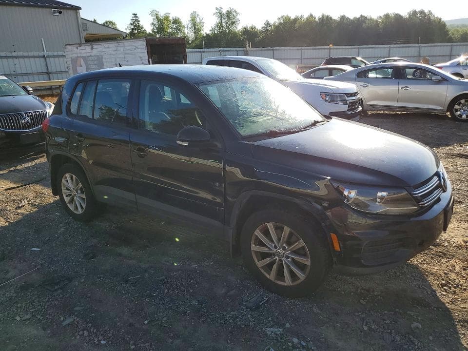2017 VOLKSWAGEN TIGUAN S 4