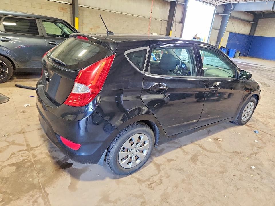 2017 HYUNDAI ACCENT SE 3