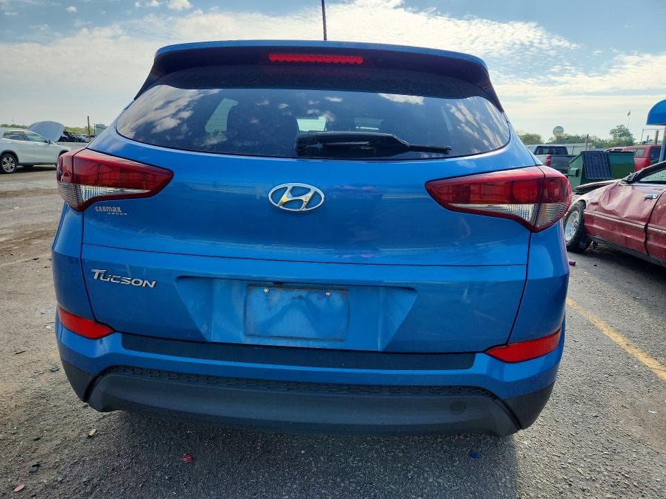 2017 HYUNDAI TUCSON SE 6