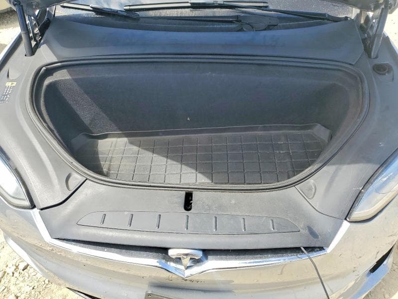 2018 TESLA MODEL X 12