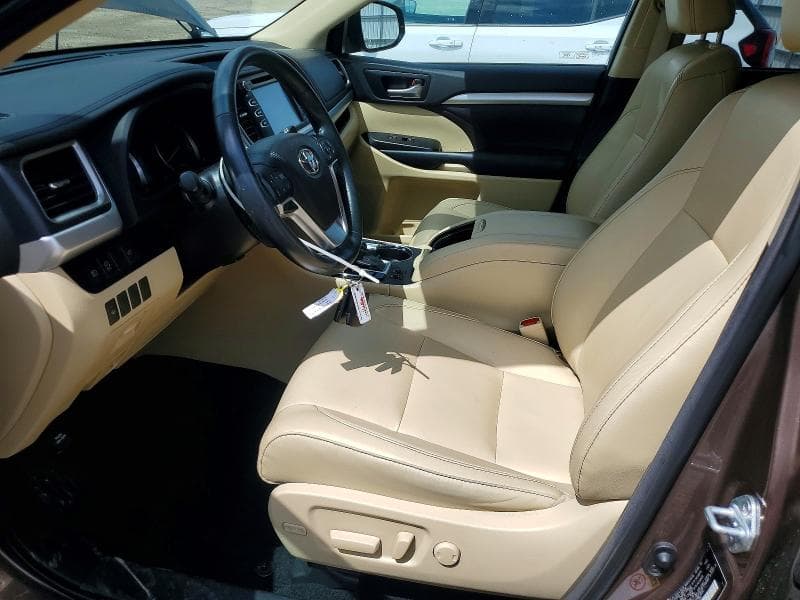 2018 TOYOTA HIGHLANDER XLE 7