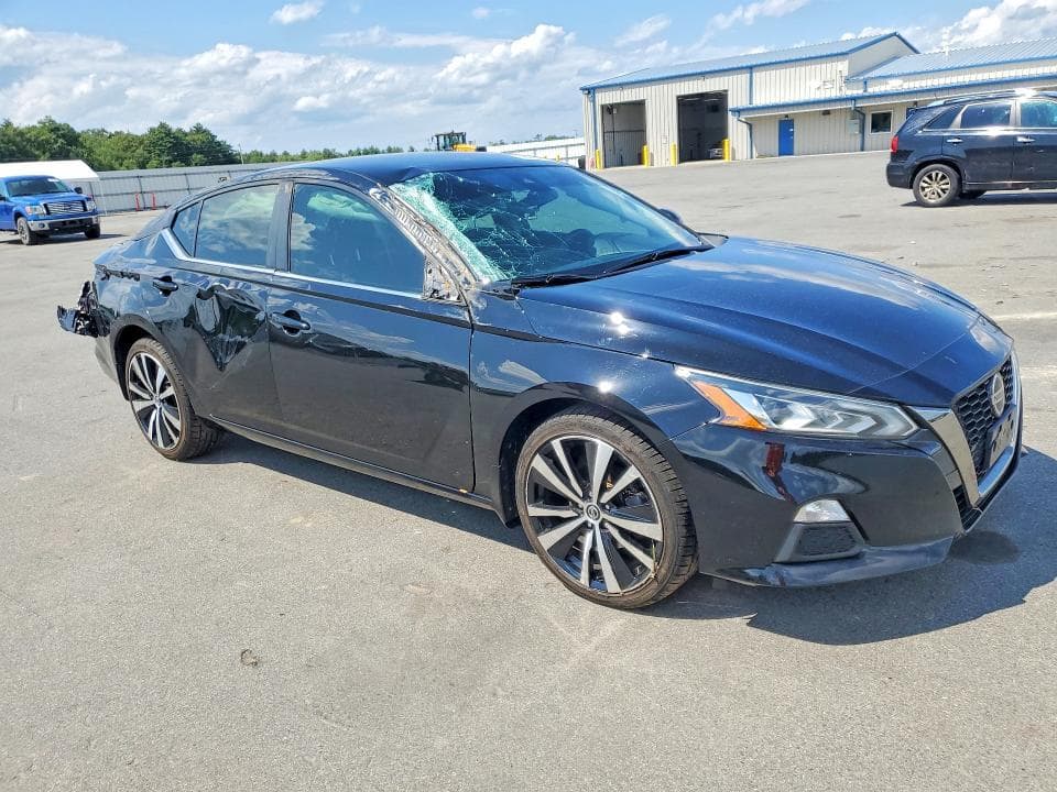 2021 NISSAN ALTIMA SR 4