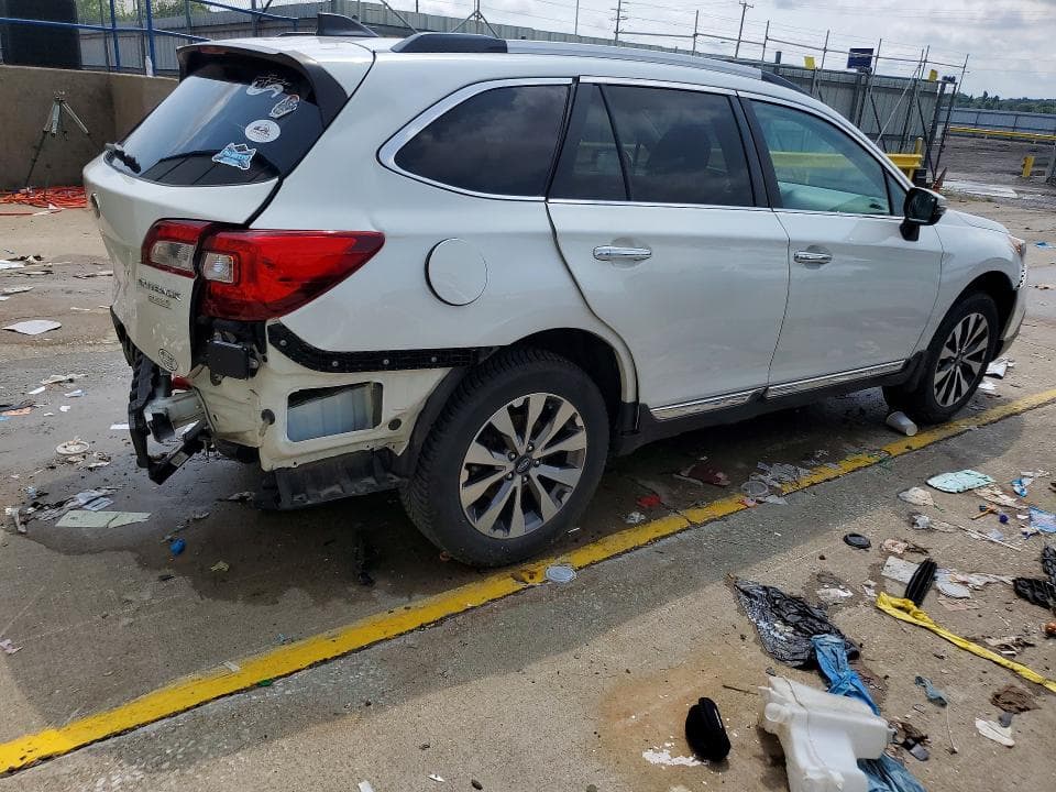 2017 SUBARU OUTBACK TOURING 3