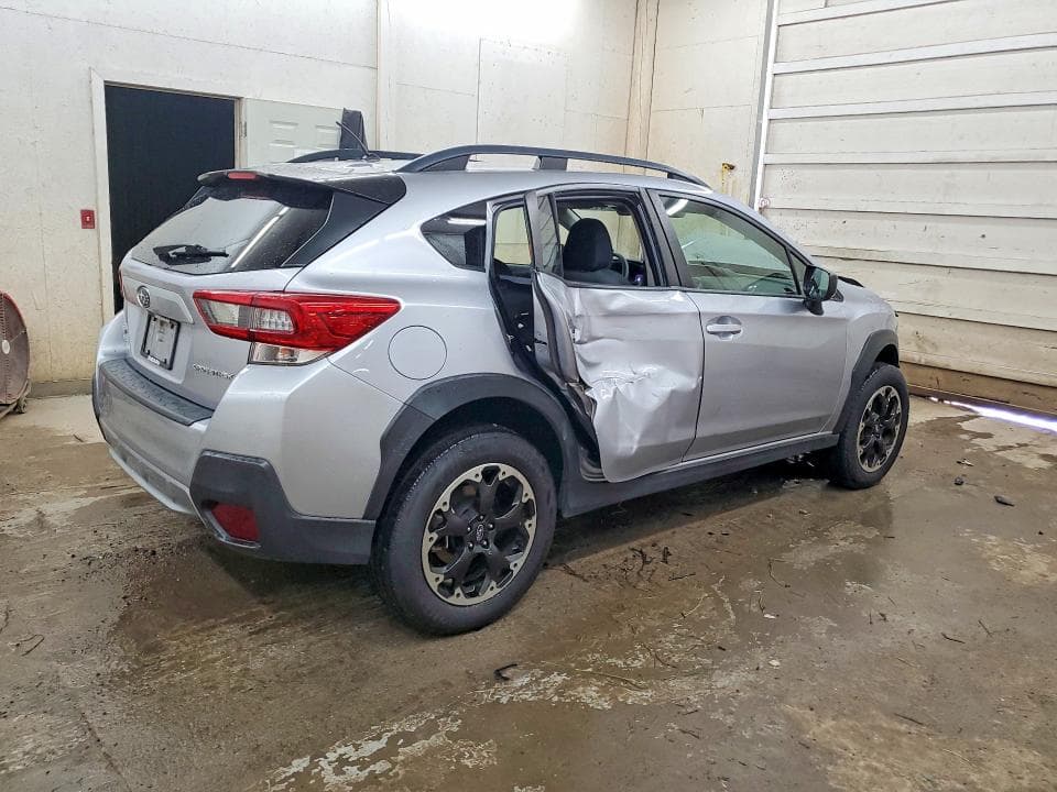 2021 SUBARU CROSSTREK 3