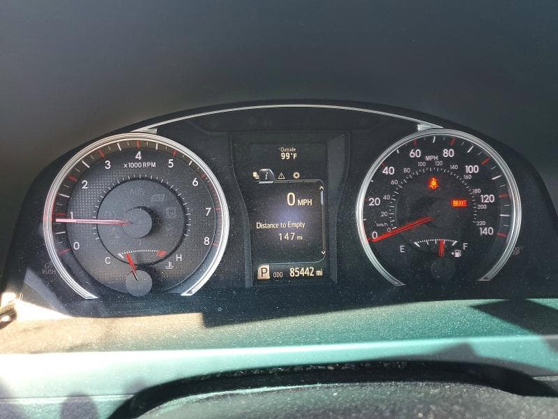 2017 TOYOTA CAMRY SE 9
