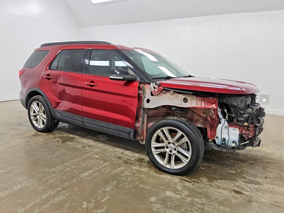 2017 FORD EXPLORER XLT 4