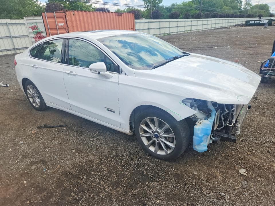 2017 FORD FUSION SE PHEV 4