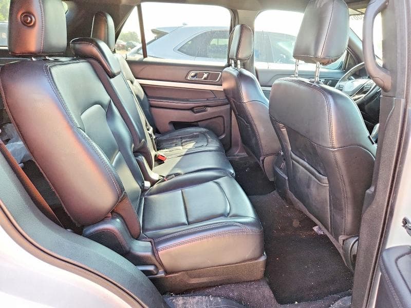 2019 FORD EXPLORER XLT 11