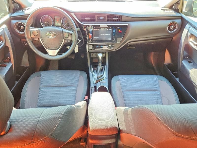 2018 TOYOTA COROLLA LE 8