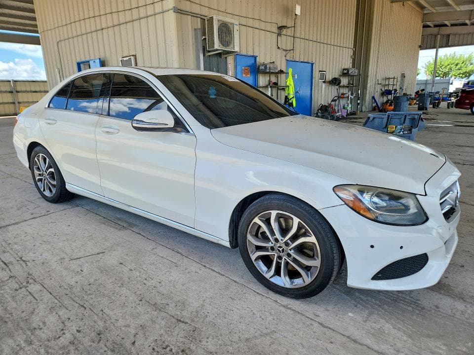 2018 MERCEDES-BENZ C 300 4