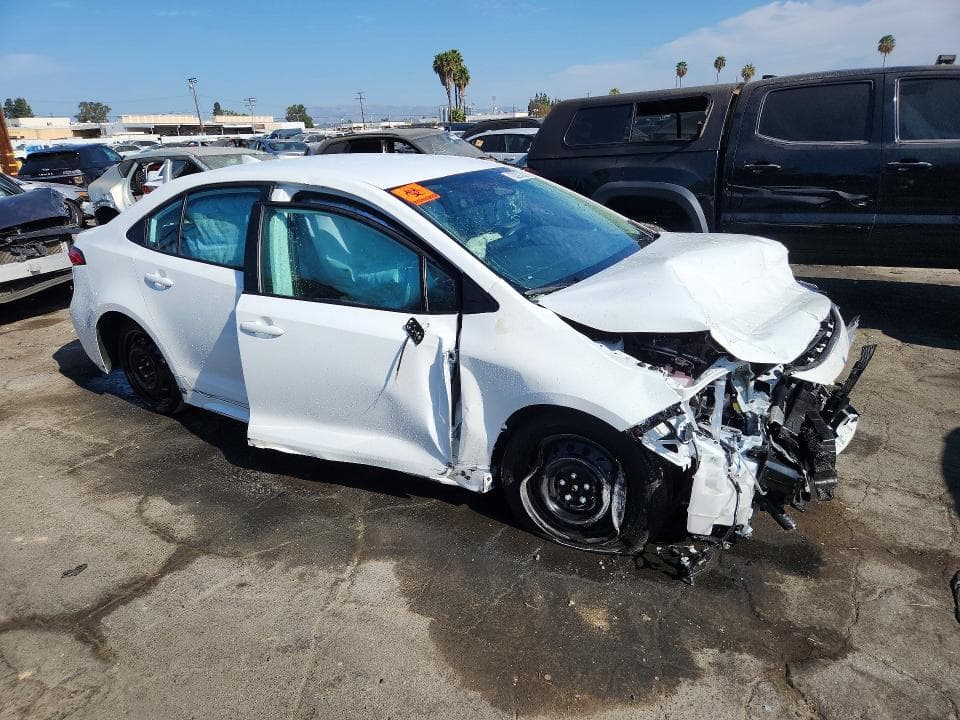 2026 TOYOTA COROLLA LE 4