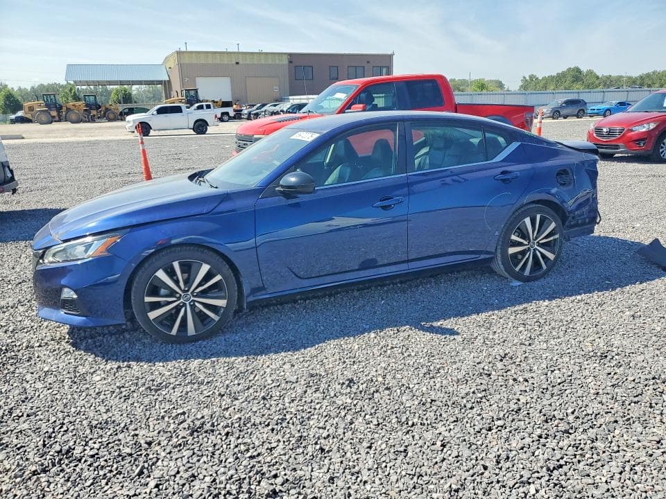 2022 NISSAN ALTIMA SR - 1