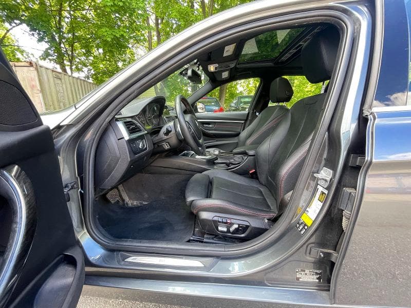 2018 BMW 330 XI 11