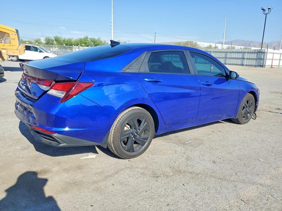 2023 HYUNDAI ELANTRA SEL 3