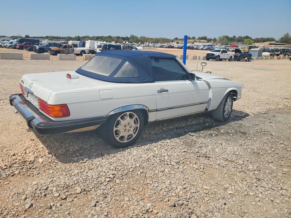 1986 MERCEDES-BENZ 560 SL 3