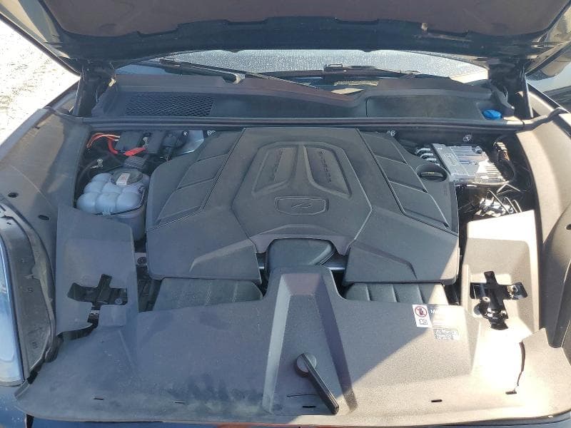 2025 PORSCHE CAYENNE BASE 11
