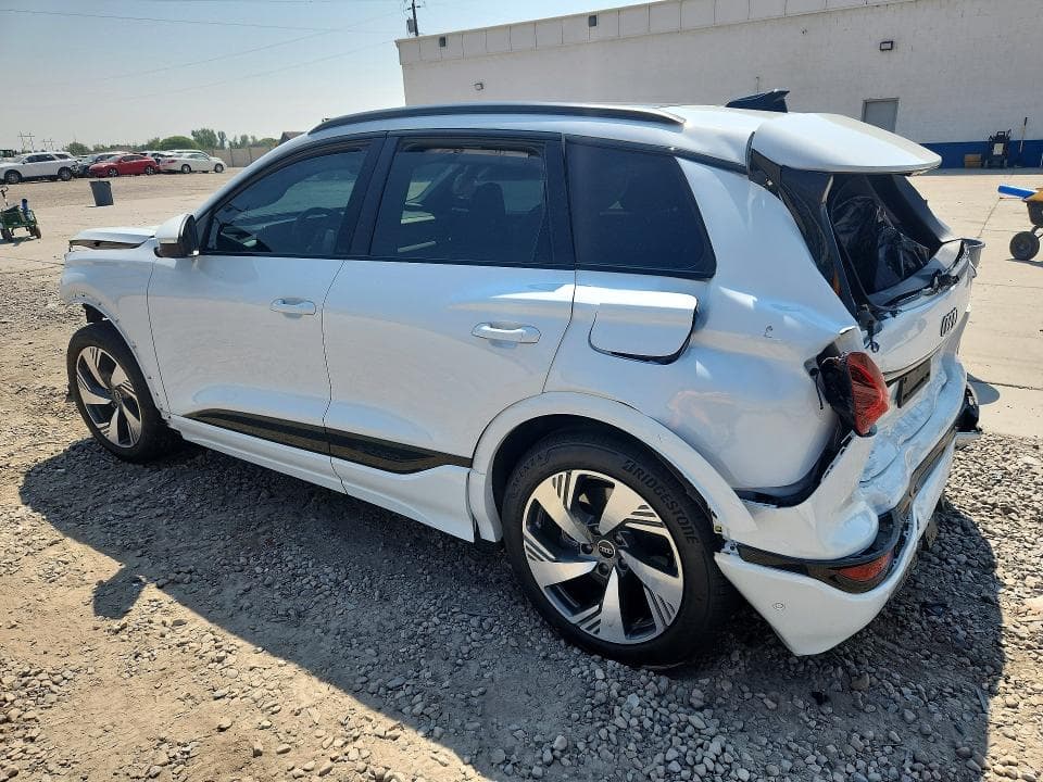 2025 AUDI Q6 E-TRON PREMIUM PLUS 2