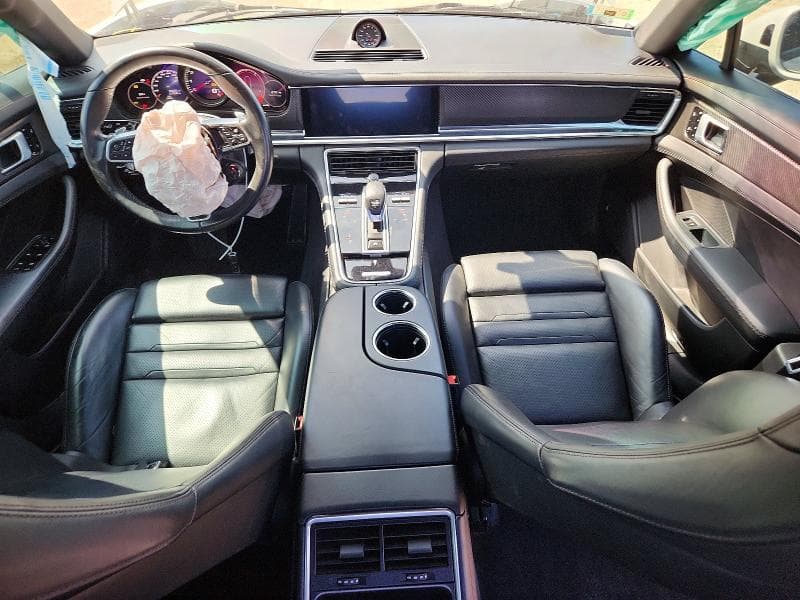 2018 PORSCHE PANAMERA 4S 8