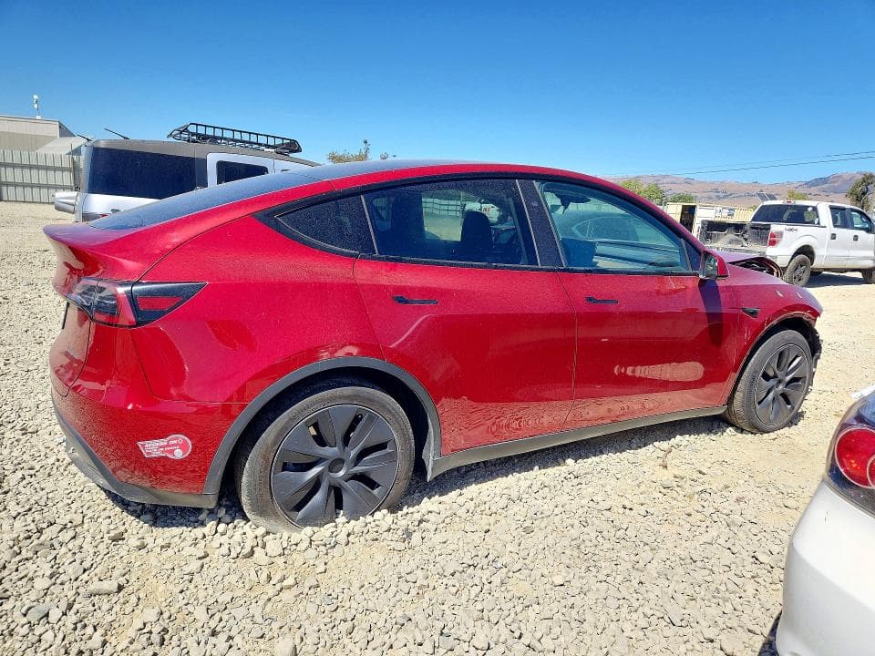 2024 TESLA MODEL Y 3