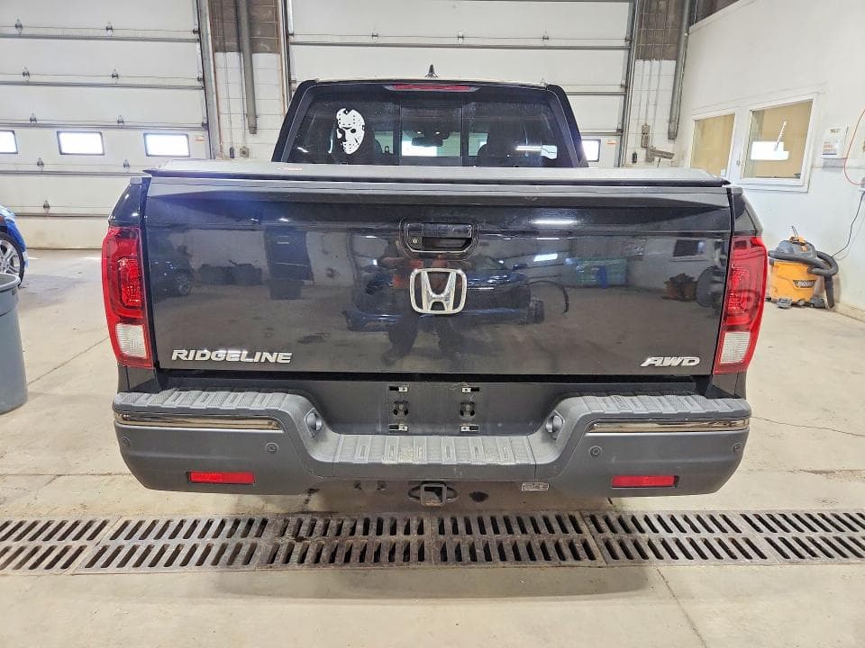 2017 HONDA RIDGELINE BLACK EDITION 6