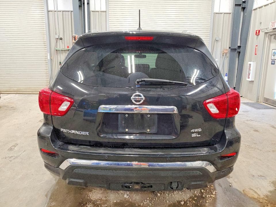 2018 NISSAN PATHFINDER SL 6