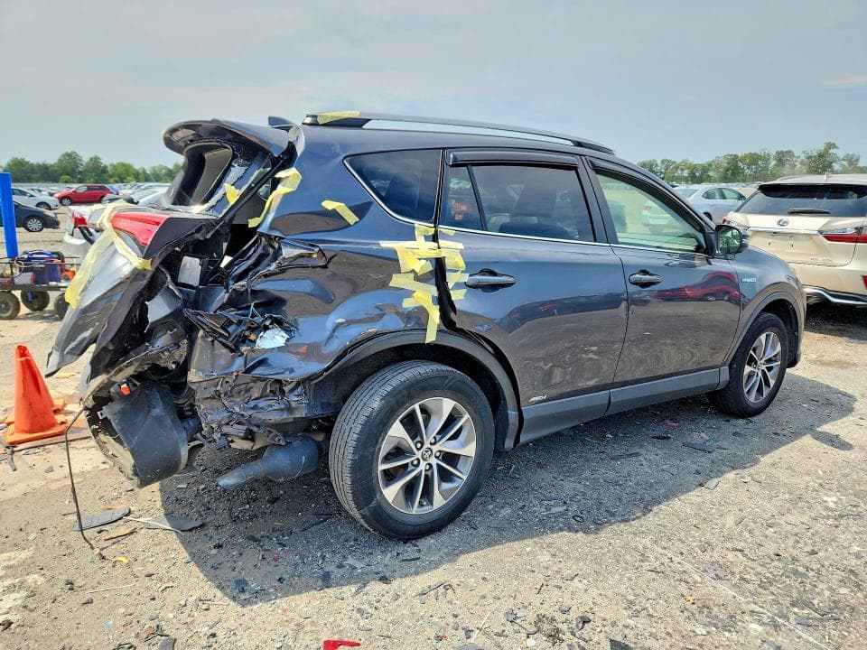 2018 TOYOTA RAV4 HYBRID LE 3