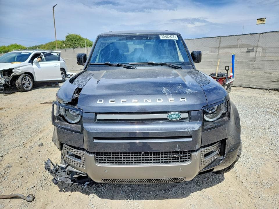 2022 LAND ROVER DEFENDER 90 X-DYNAMIC HSE 5