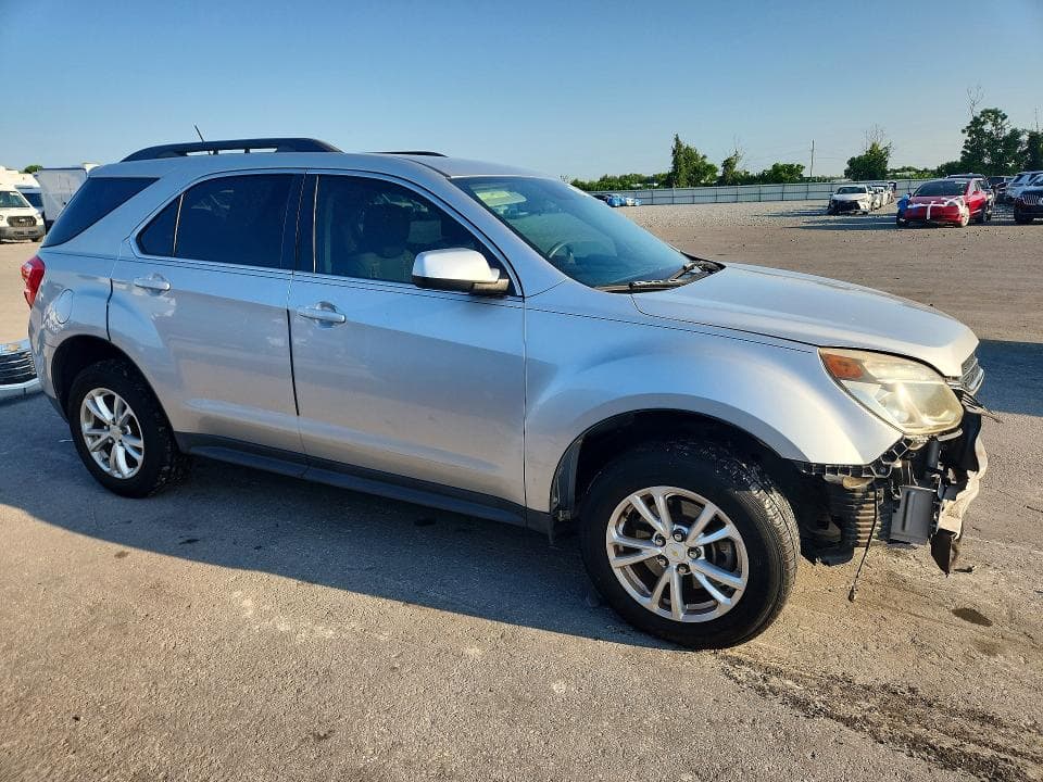 2017 CHEVROLET EQUINOX LT 4