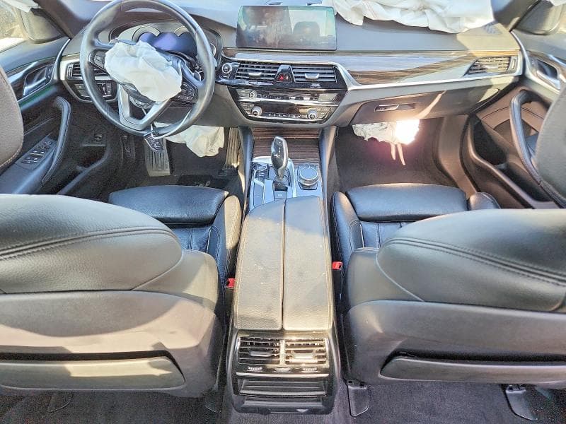 2018 BMW 530 XI 8