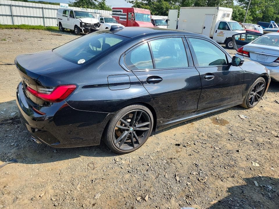 2021 BMW 330XI 3