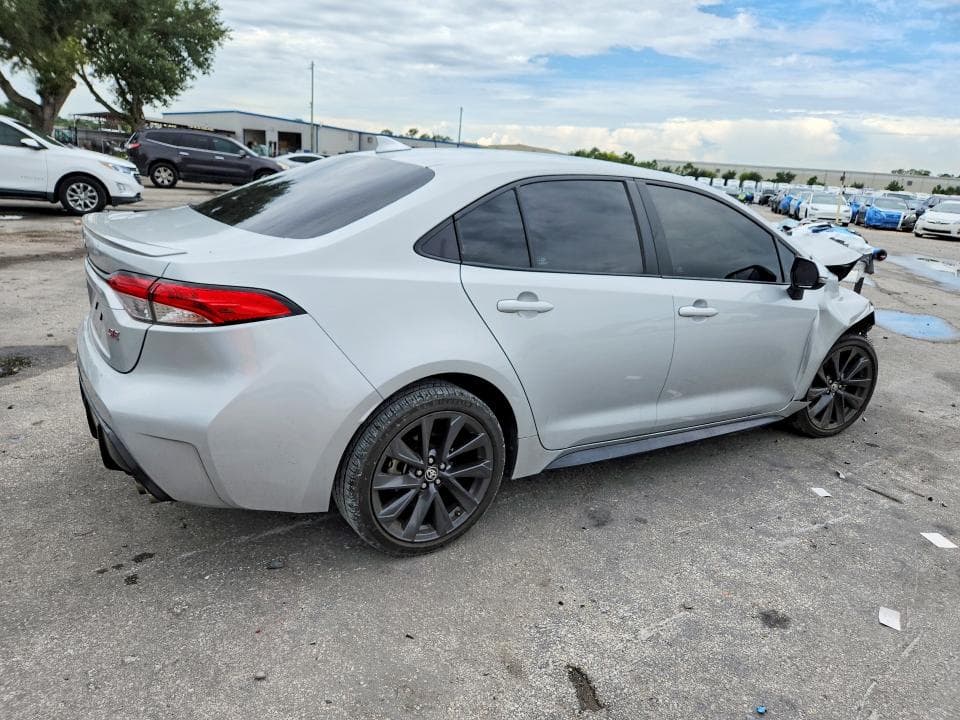 2023 TOYOTA COROLLA SE 3