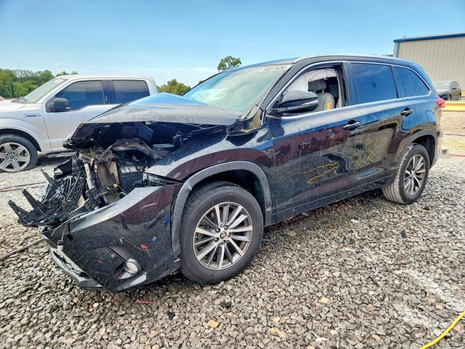 2018 TOYOTA HIGHLANDER XLE - 1