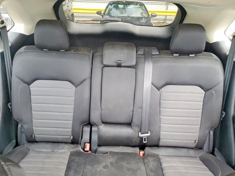 2018 FORD EDGE SE 10