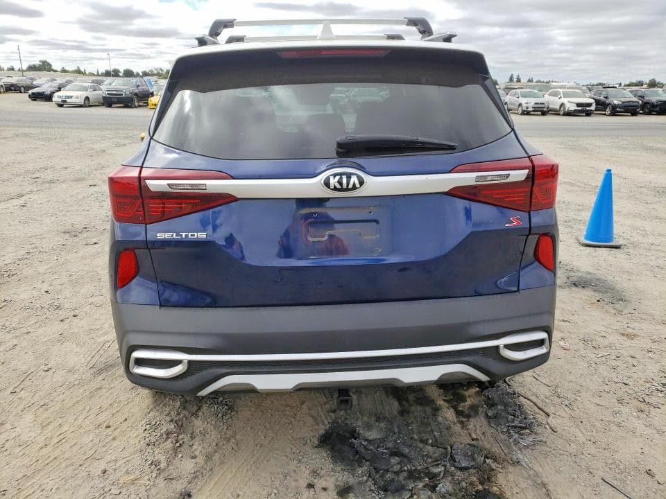 2021 KIA SELTOS S 6