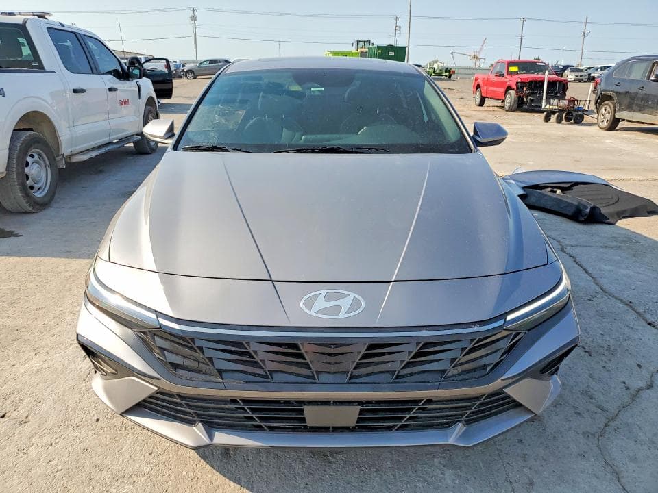 2025 HYUNDAI ELANTRA LIMITED 5