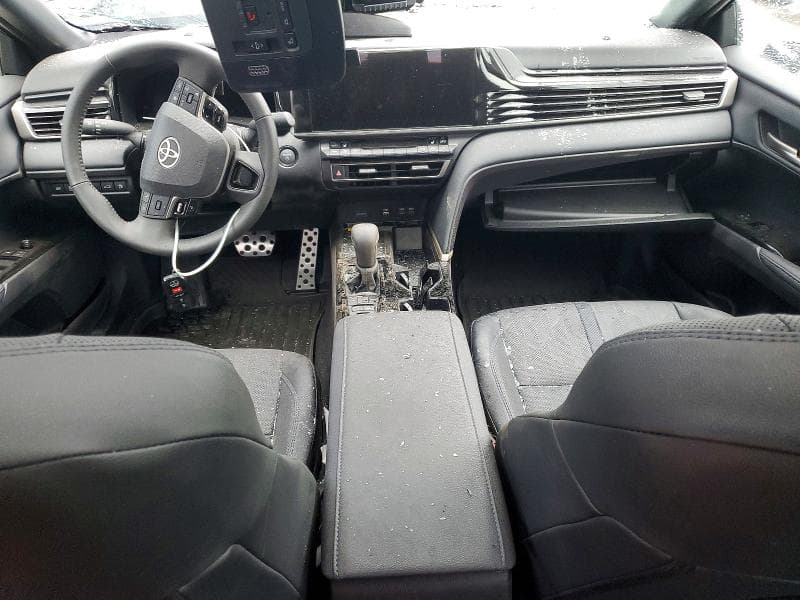 2025 TOYOTA CAMRY XSE 8