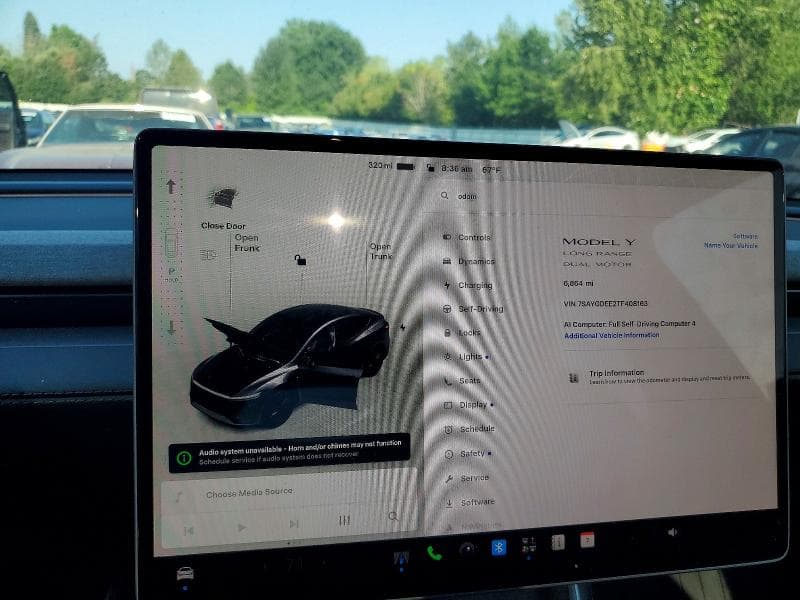 2026 TESLA MODEL Y 9