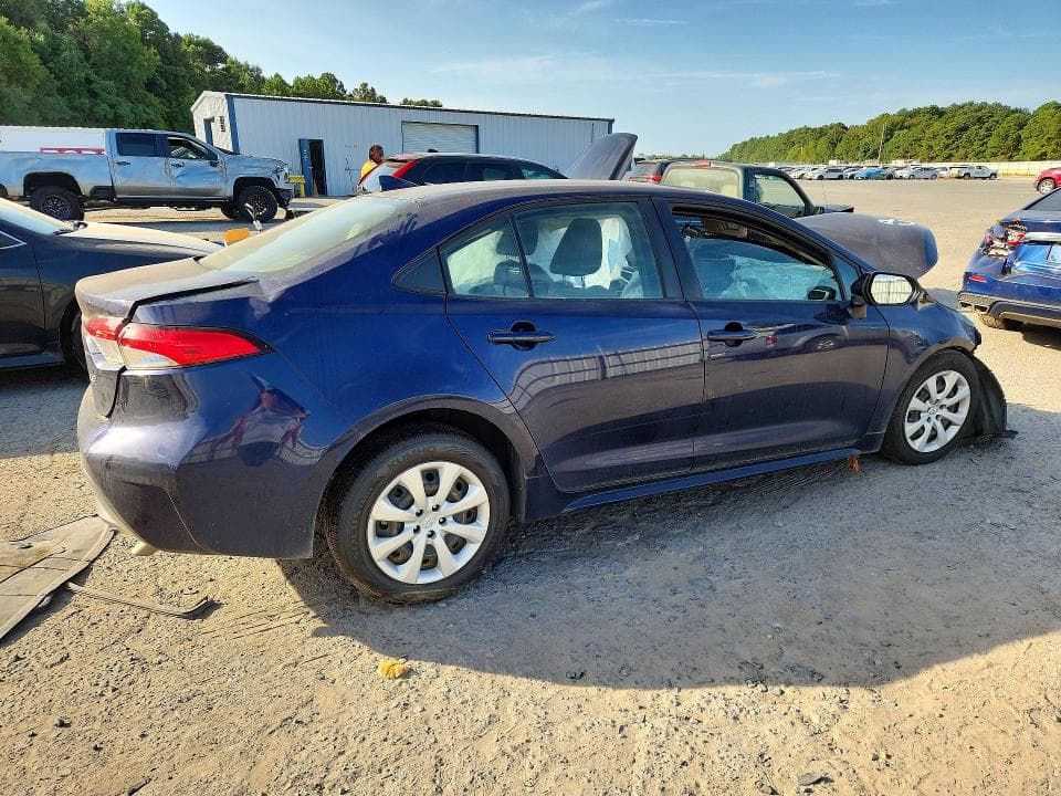2021 TOYOTA COROLLA LE 3